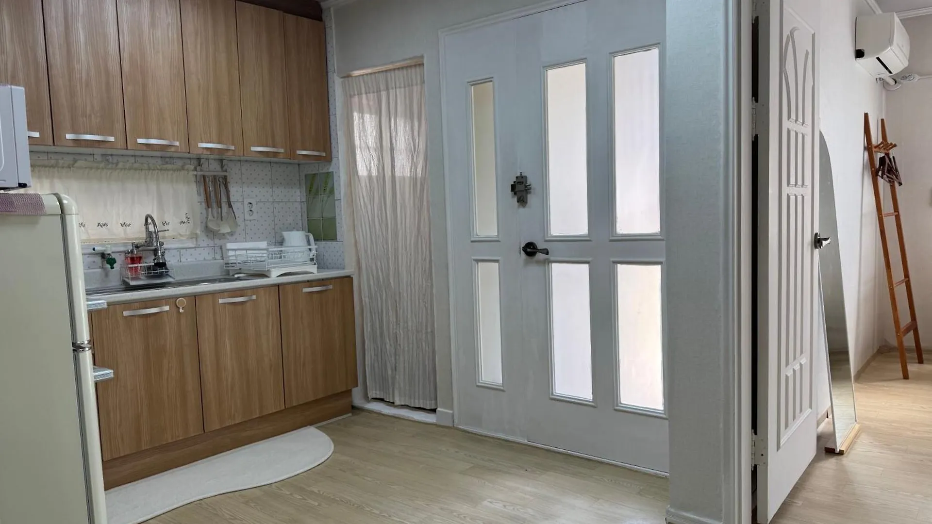 Busan Stay Near Ktx Station #5Min Walk #Up To 5 Guests Проживание в семье
