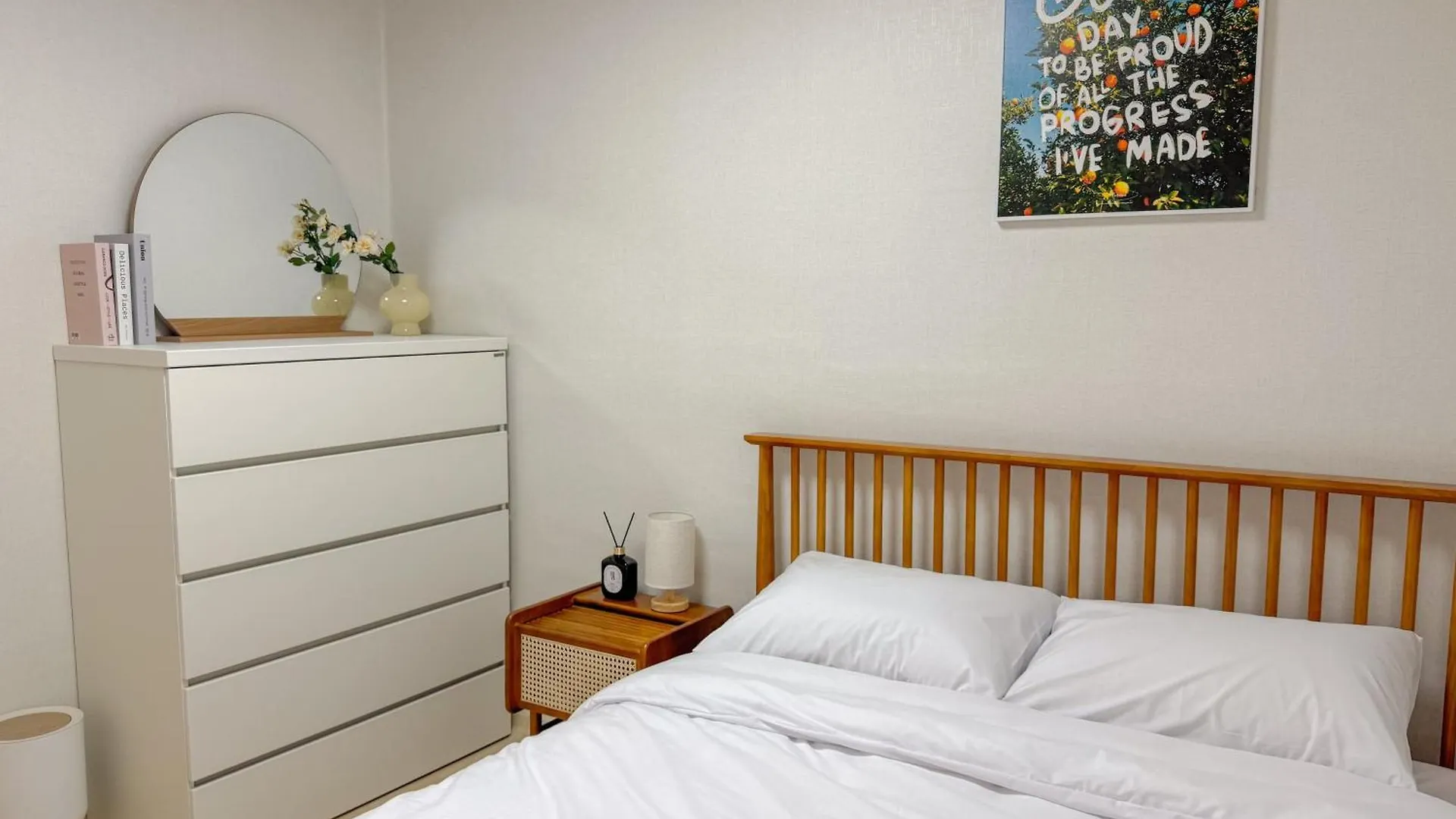 Проживание в семье Busan Stay Near Ktx Station #5Min Walk #Up To 5 Guests Южная Корея